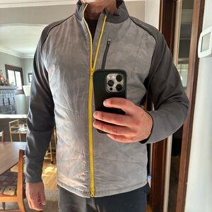 Men’s endeavor, hybrid, Peter Millar size, large jacket